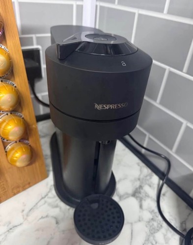 Nespresso black vertuo - black,