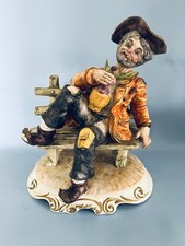 Large Capodimonte Tramp on