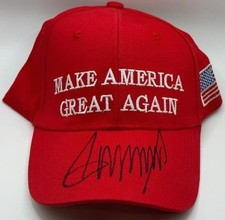 DONALD TRUMP signed MAGA HAT