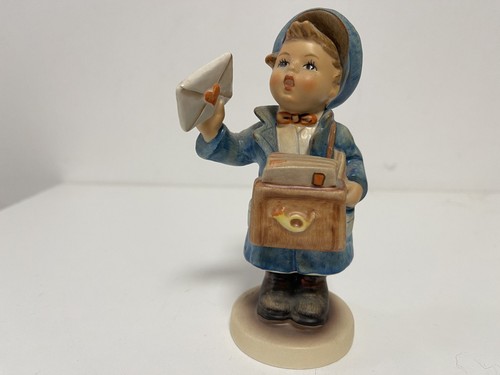 Hummel figurine 119