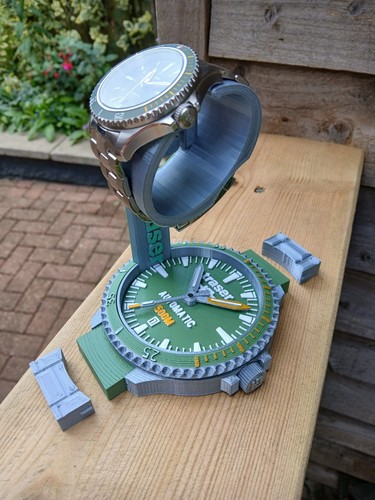 Traser p67 watch stand - p67,