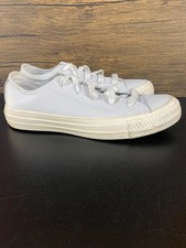 Women’s light grey / white