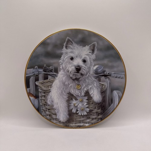 Danbury mint hitching ride - mint, a