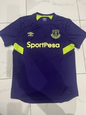 Everton Umbro Training Top