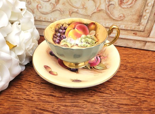 Aynsley orchard gold cabinet - aynsley,