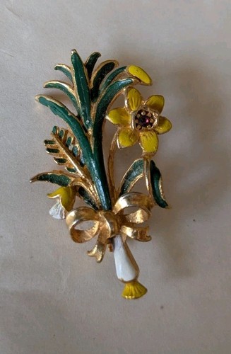 Vintage welsh daffodil and - vintage,
