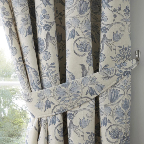 Pencil pleat floral leaf - pleat,