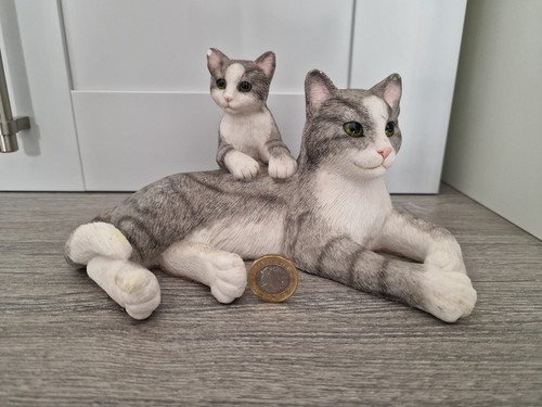 Large leonardo cat figurine - large,