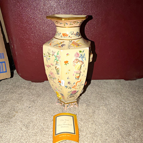 Franklin mint vase one - franklin,