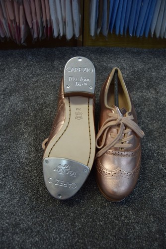 Rose gold capezio - gold, oxford