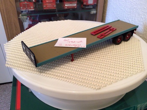 Corgi flat trailer - corgi,