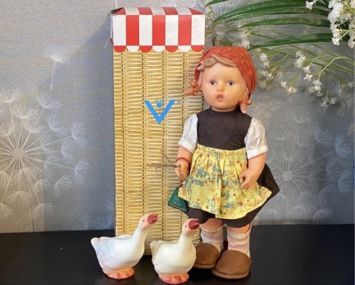 Unusual vintage hummel - unusual,