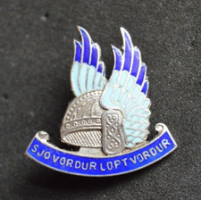 WW2 vintage silver enamel 240