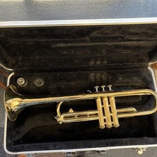 Selmer BACH 1530 TRUMPET HIGH QUALITY FULLY FUNCTIONAL INSTRUMENT MADE IN USA