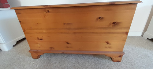 Used wooden blanket chest - wooden,
