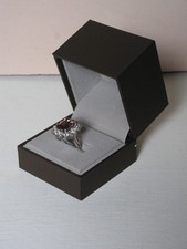 A NEW, UNWORN, 925 SILVER