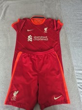 Boys liverpool kit size large