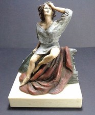 Resin Statue - A Lady in Deep