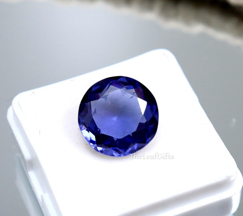 Natural blue sapphire - natural,