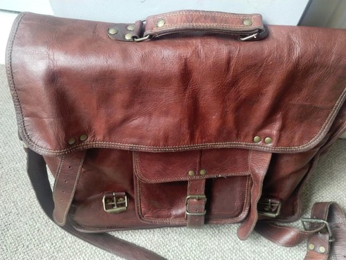 Soft brown leather satchel - brown, 40