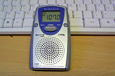 Roberts R-9988 AM/FM/LW Pocket