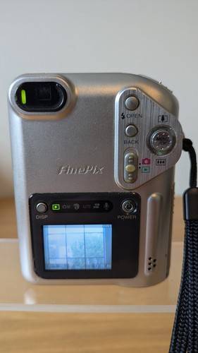 Fujifilm finepix f601 zoom - fujifilm,