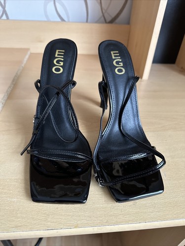 Womens square toe strap shoes - toe,