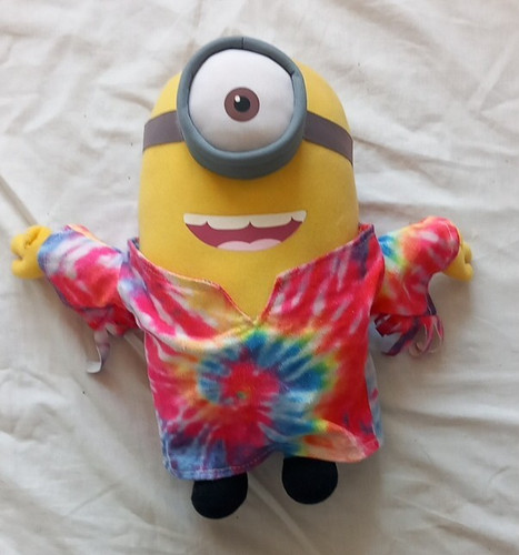 Despicable minion plush - minion,