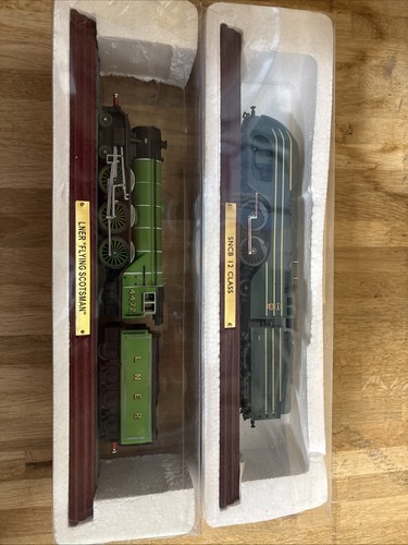 Display trains wood - trains,