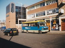 Bus Photo - Bus on Baker's