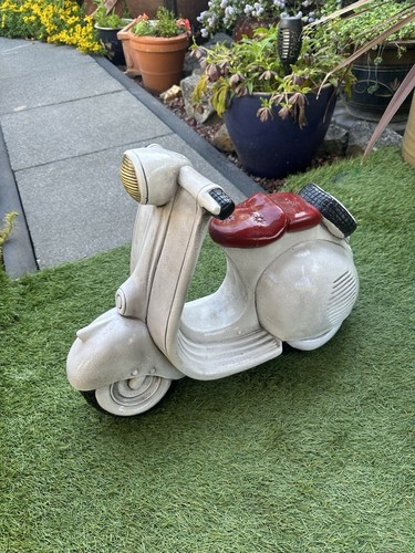 Vespa lambretta scooter - vespa,