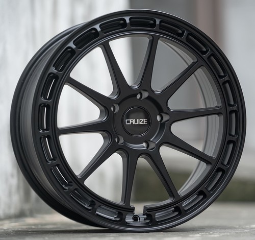 Black cyclone alloy wheels - 18",
