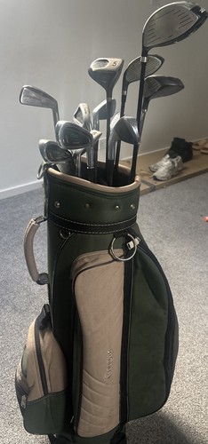 Right handed golf - right, set