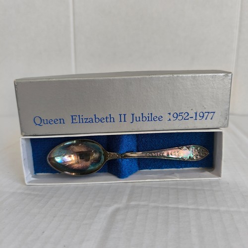 Silver jubilee spoon queen - spoon,