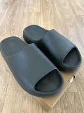 Adidas Yeezy Slides - UK10 -