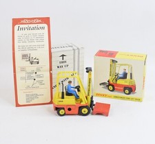Dinky toys 401 Coventry Climax Forklift 'Green Shield's' Virtually Mint/Boxed