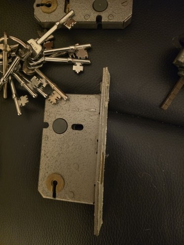 Lever mortice door locks - lever,