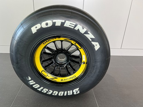 Genuine part front wheel - f1,