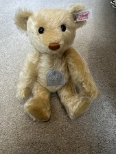 Lovely golden steiff - lovely,