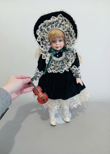 1990 porcelain doll - doll, with