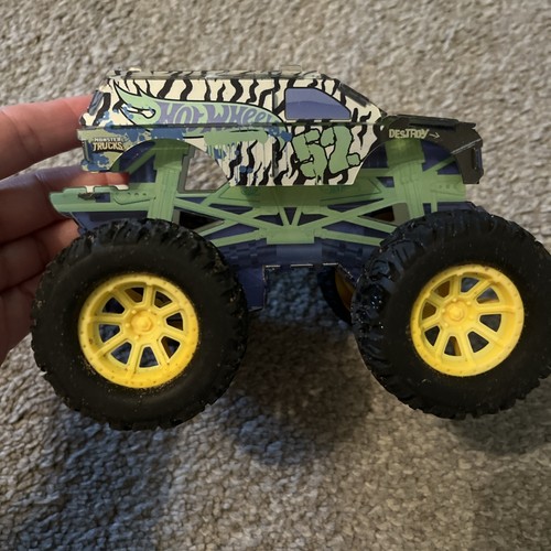 Hot wheels monster truck - hot,