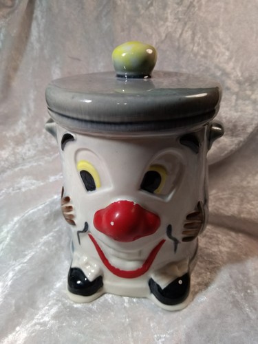 Vintage dusty bin - vintage, box