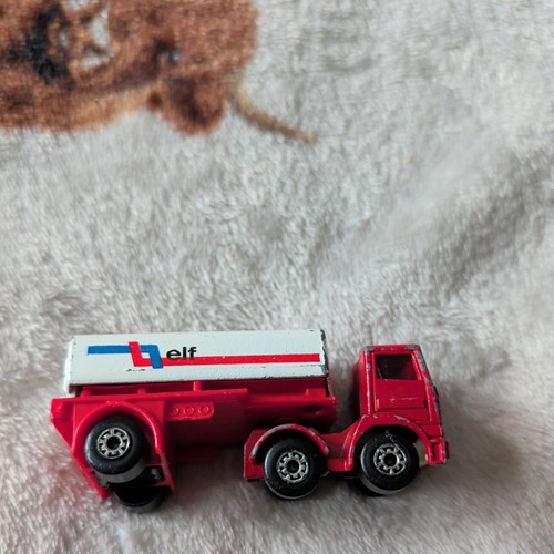 1980 matchbox elf petrol - 1980, no