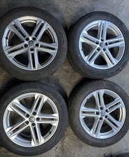 Set 4x Genuine Audi Q3 Q5