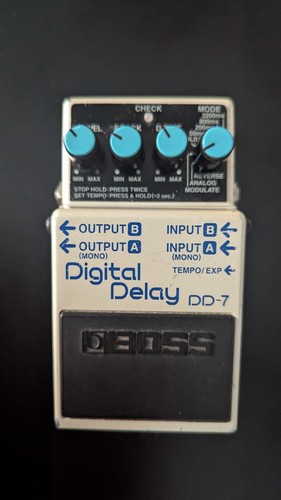 Boss digital delay guitar - dd-7,