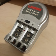 Battery charger uniross photo - uniross,