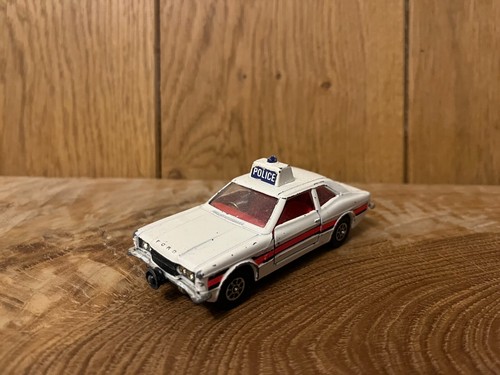 Corgi 402 ford cortina - 402,
