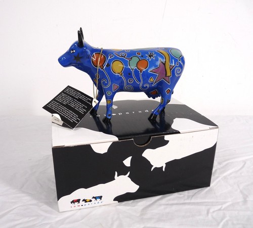 Party cow figurine - cow, by