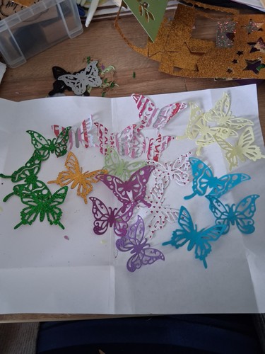 Die cut butterflies mixed - die,