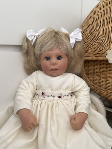 Artist doll lee middleton - doll,